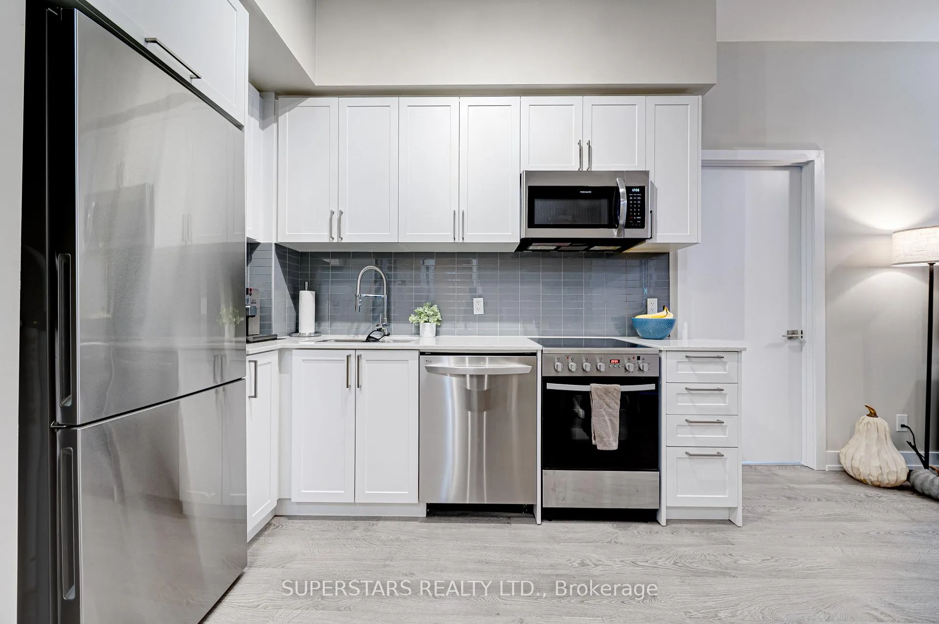 Photo 17 of Unit 916W, 268 Buchanan Drive, Markham, Unionville — HOMEH