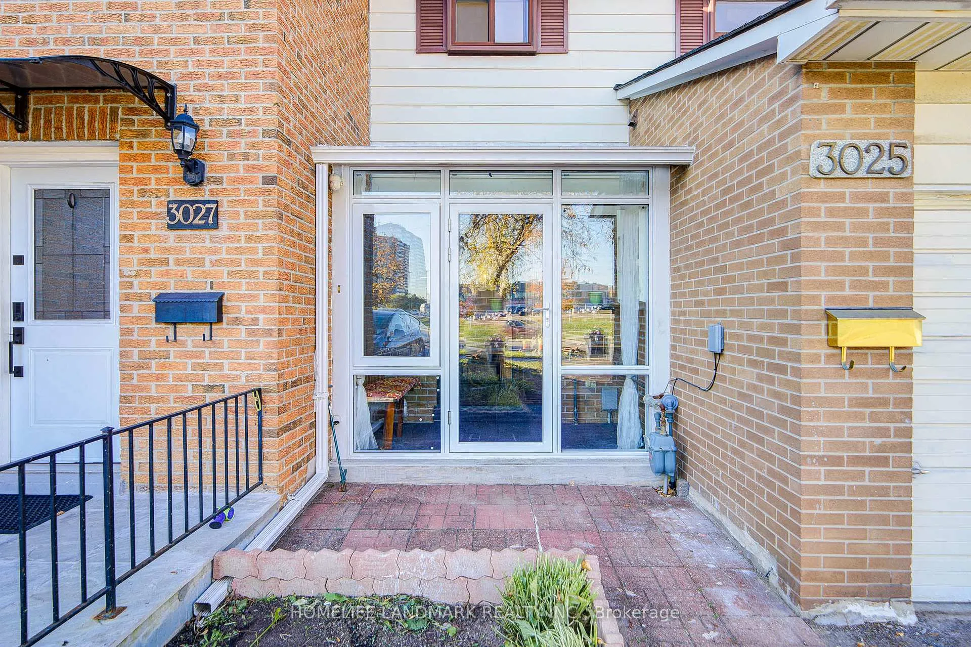 Front of 3025 Bridletowne Circle