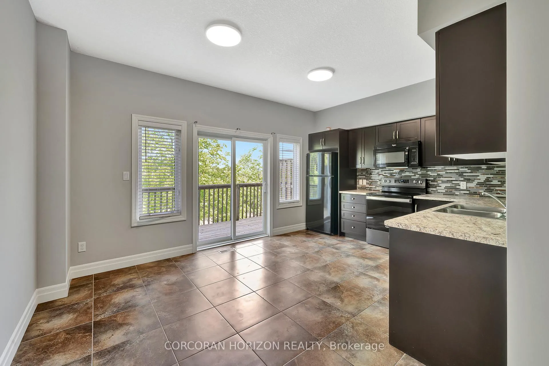 Photo 9 of Unit 15, 1180 Countrystone Drive, Kitchener — HOMEH