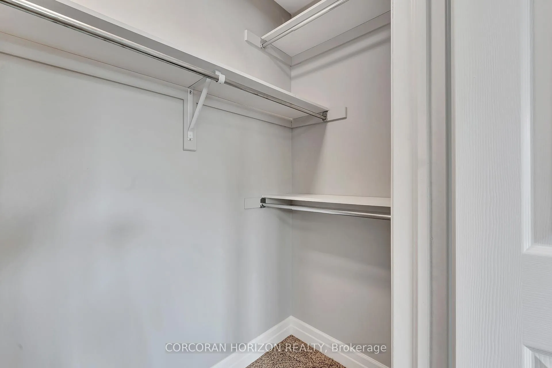 Photo 23 of Unit 15, 1180 Countrystone Drive, Kitchener — HOMEH