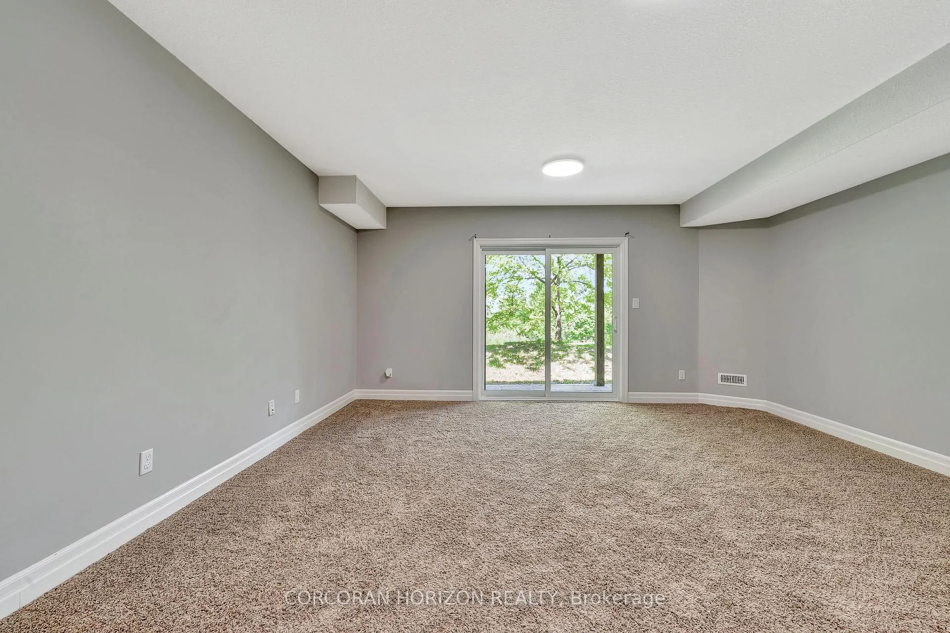 Photo 31 of Unit 15, 1180 Countrystone Drive, Kitchener — HOMEH