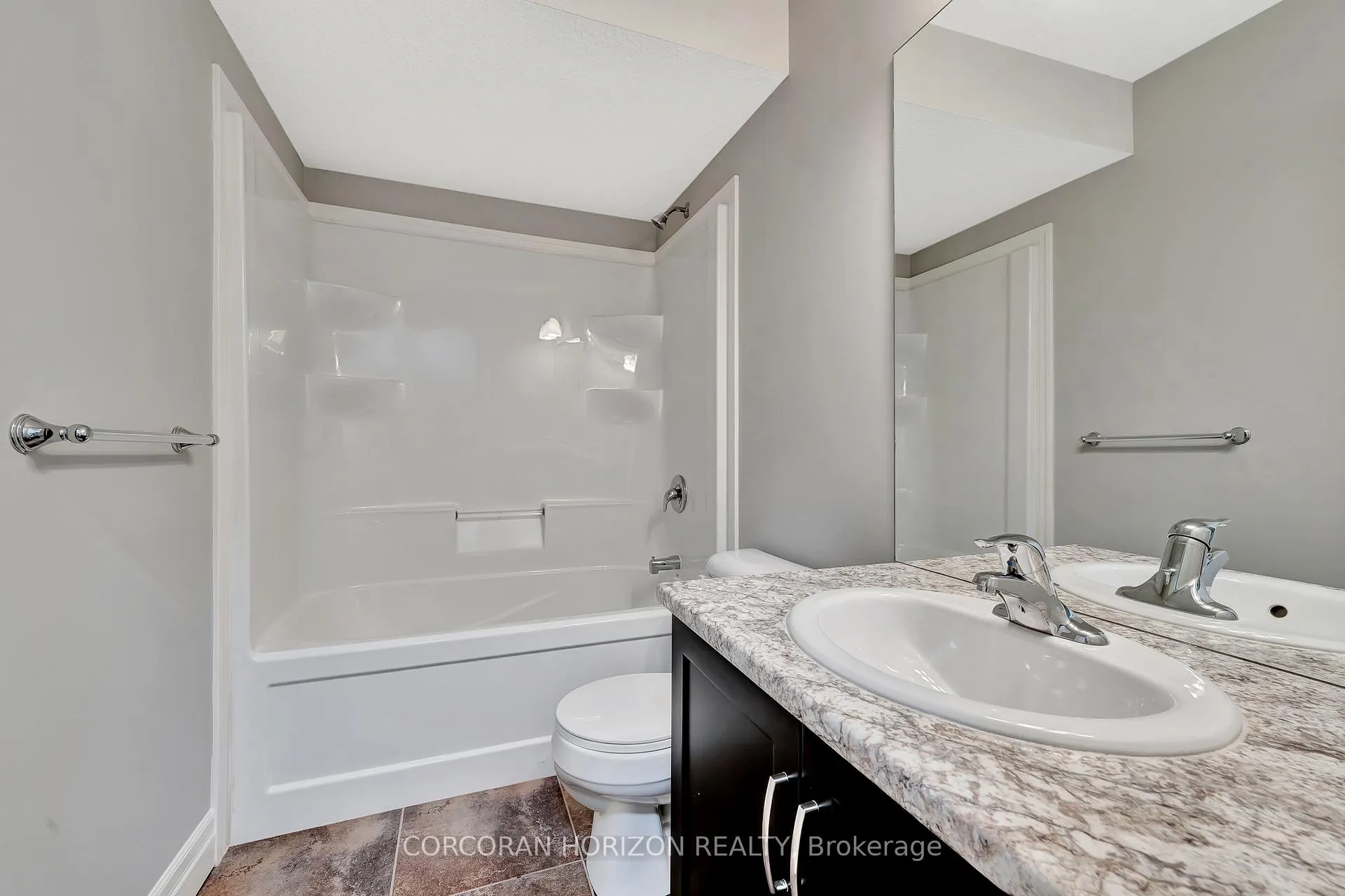 Photo 34 of Unit 15, 1180 Countrystone Drive, Kitchener — HOMEH