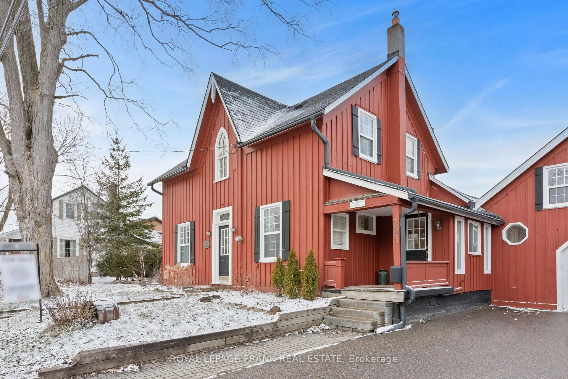 Photo 3 of 203 Brock Street W, Uxbridge — HOMEH