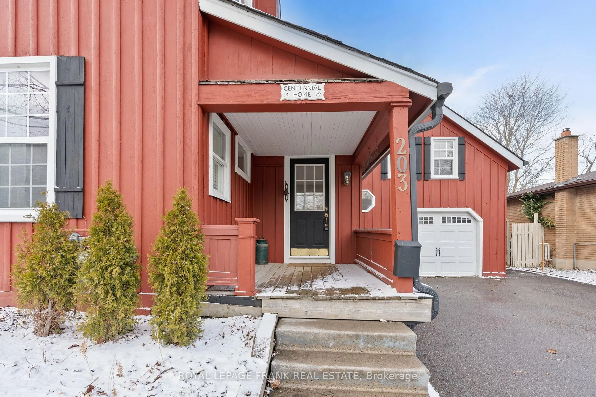 Photo 5 of 203 Brock Street W, Uxbridge — HOMEH