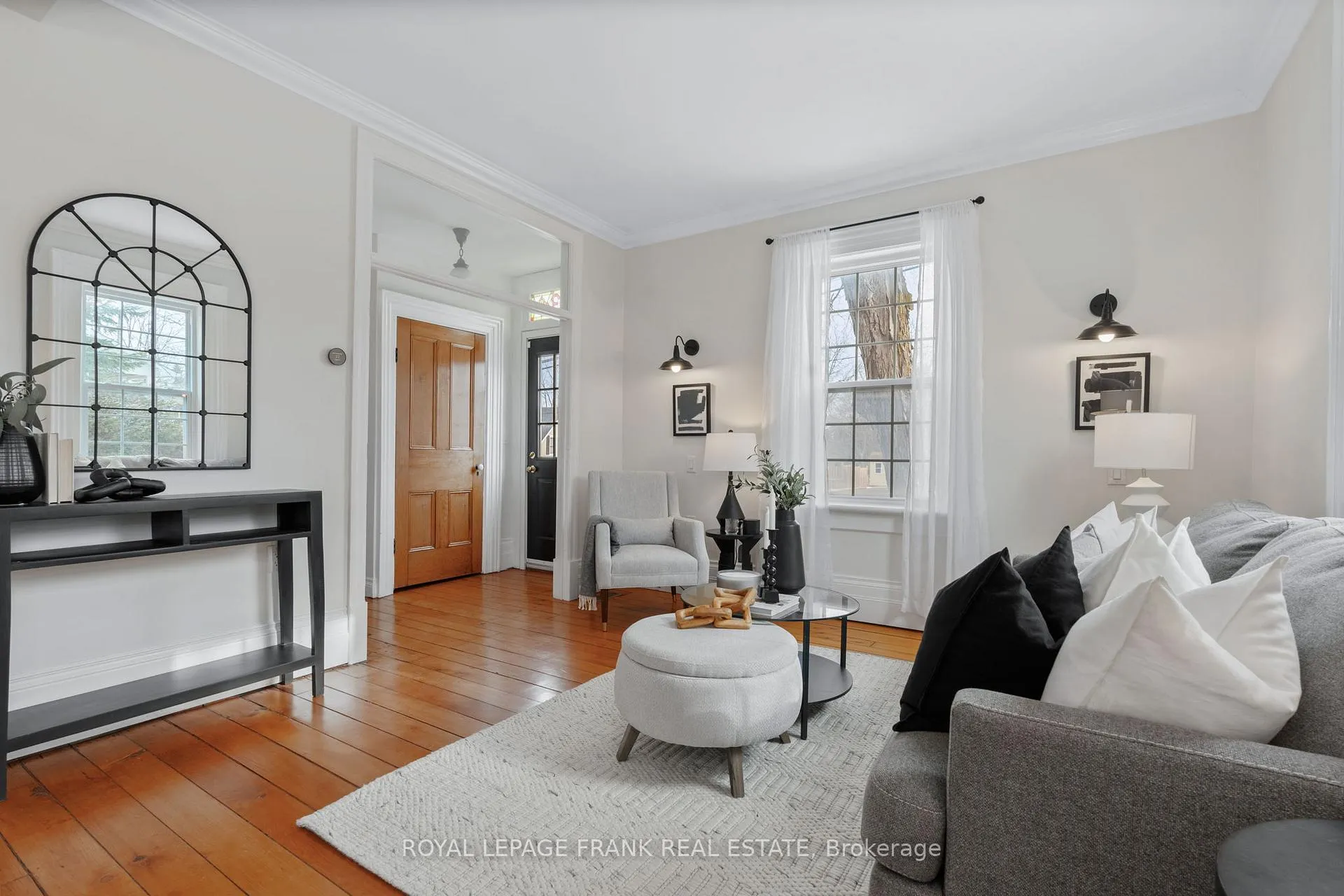 Photo 9 of 203 Brock Street W, Uxbridge — HOMEH