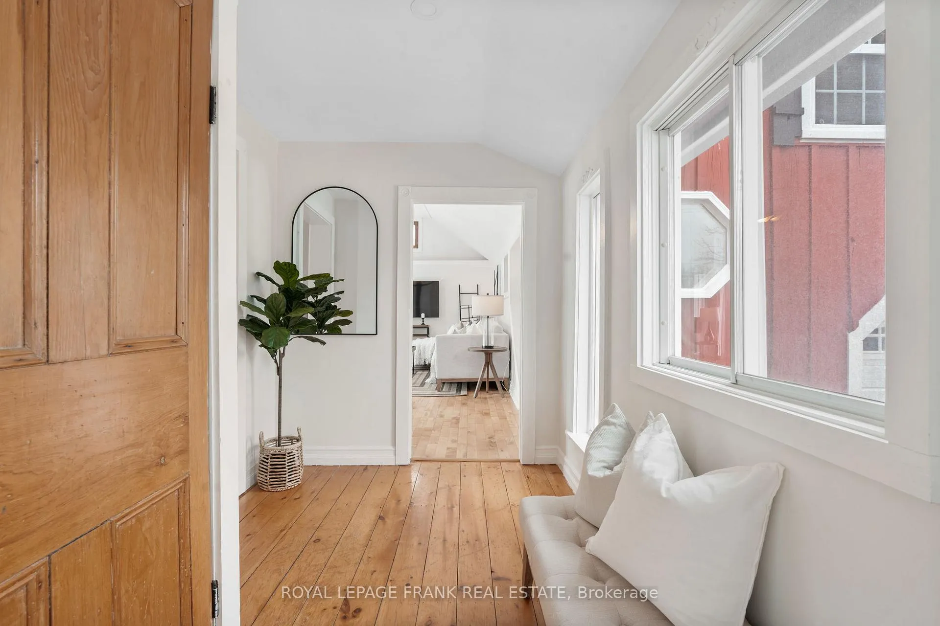 Photo 19 of 203 Brock Street W, Uxbridge — HOMEH