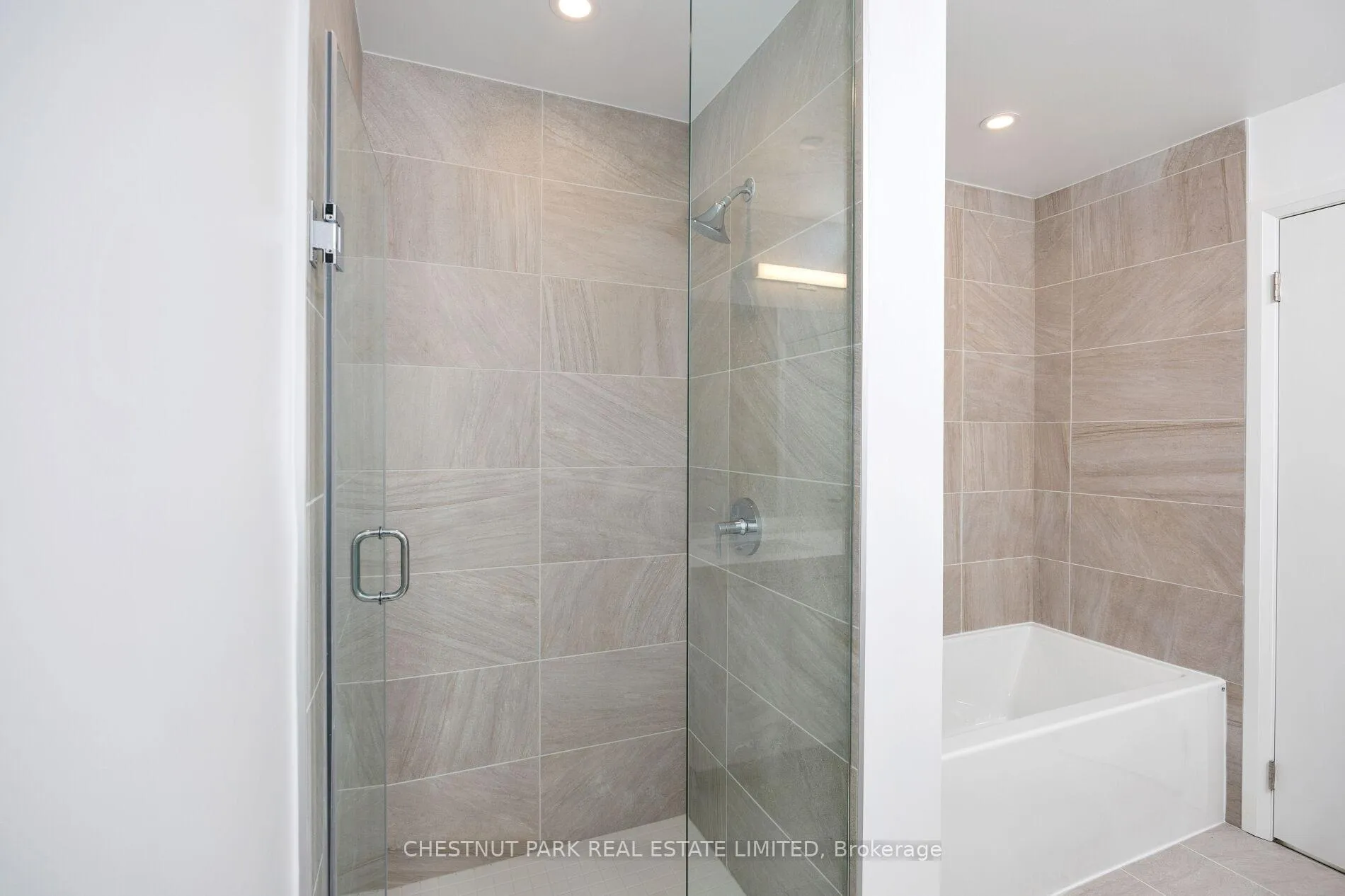Photo 19 of Unit 805, 33 Frederick Todd Way, Toronto, Leaside — HOMEH