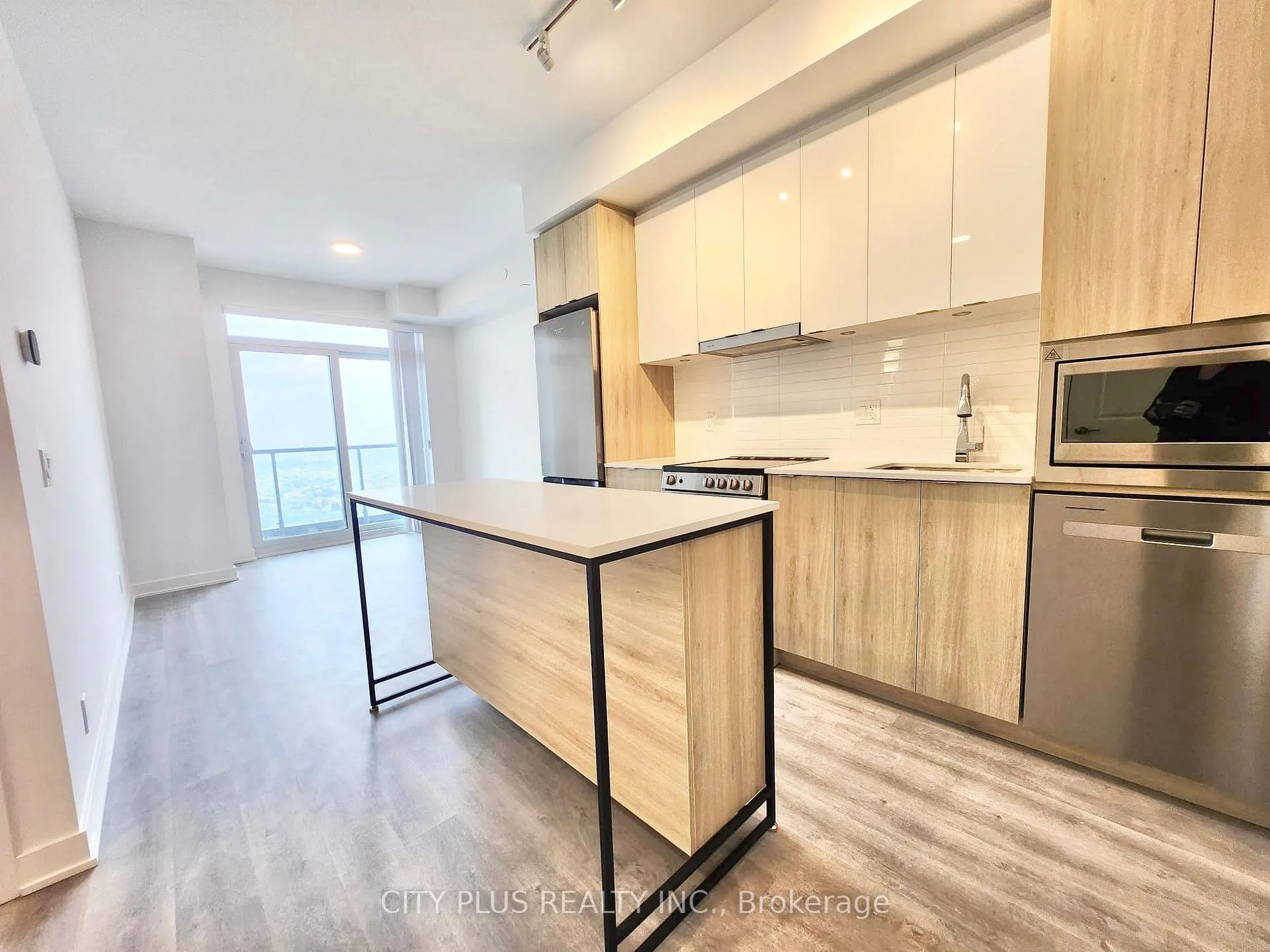Photo 1 of Unit B-2809, 50 Upper Mall Way, Vaughan, Brownridge — HOMEH