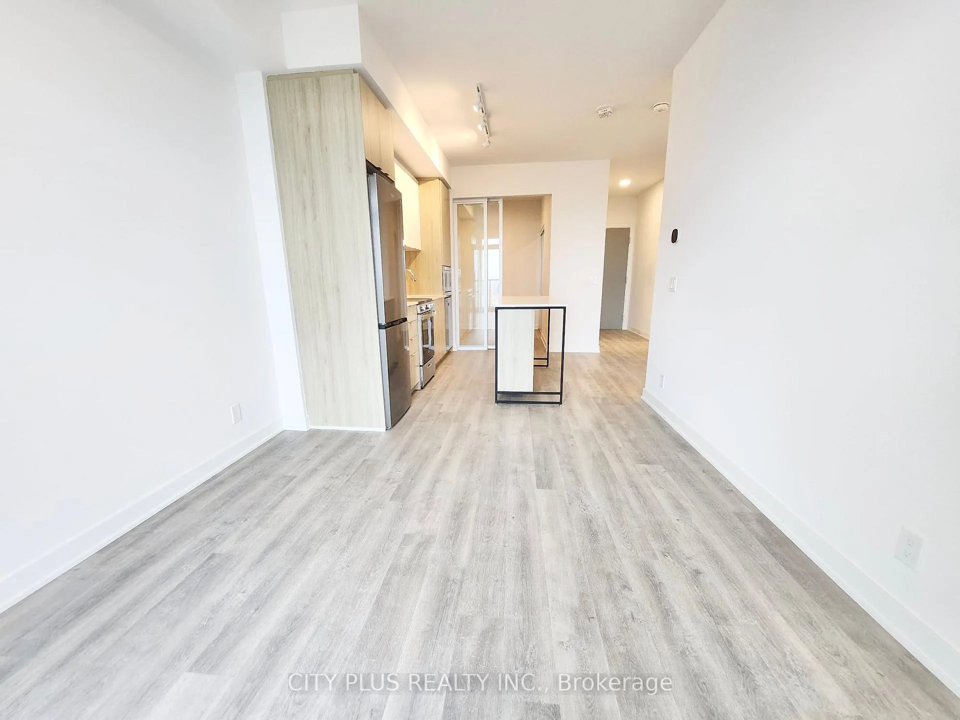 Photo 2 of Unit B-2809, 50 Upper Mall Way, Vaughan, Brownridge — HOMEH