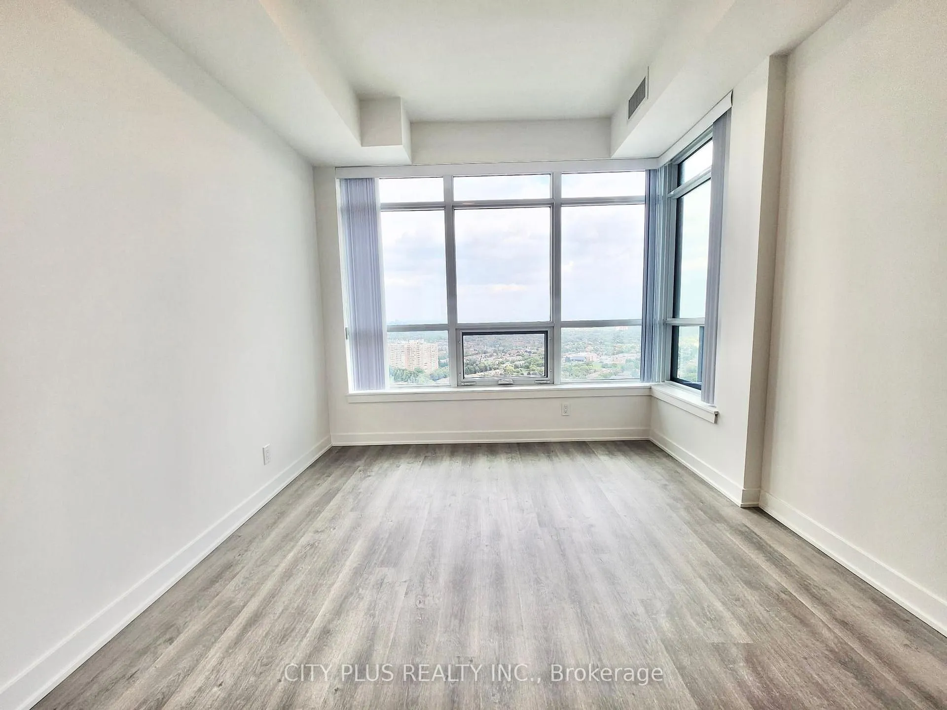 Photo 8 of Unit B-2809, 50 Upper Mall Way, Vaughan, Brownridge — HOMEH