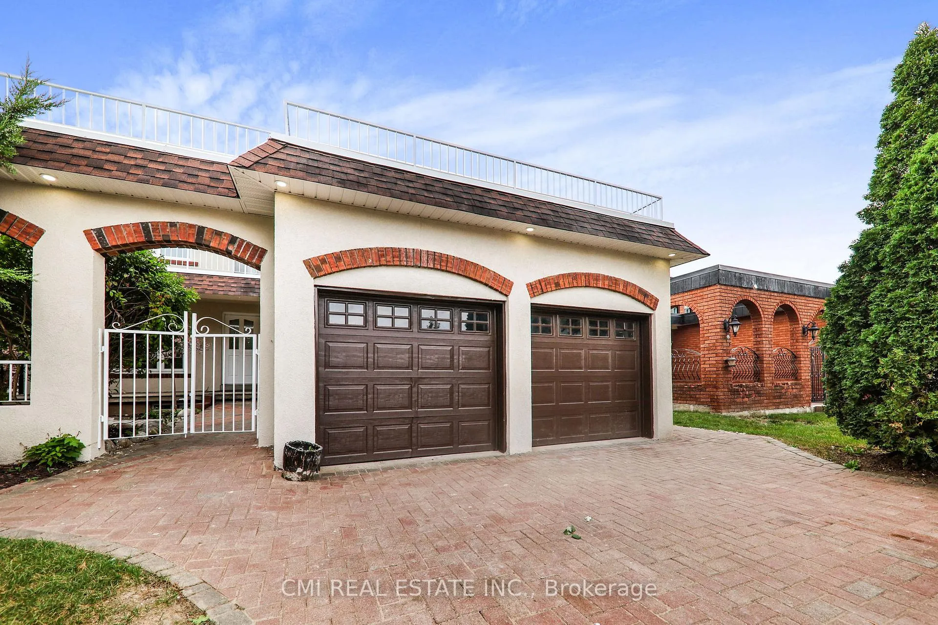 Photo 2 of 24 Dunstan Crescent, Vaughan, West Woodbridge — HOMEH