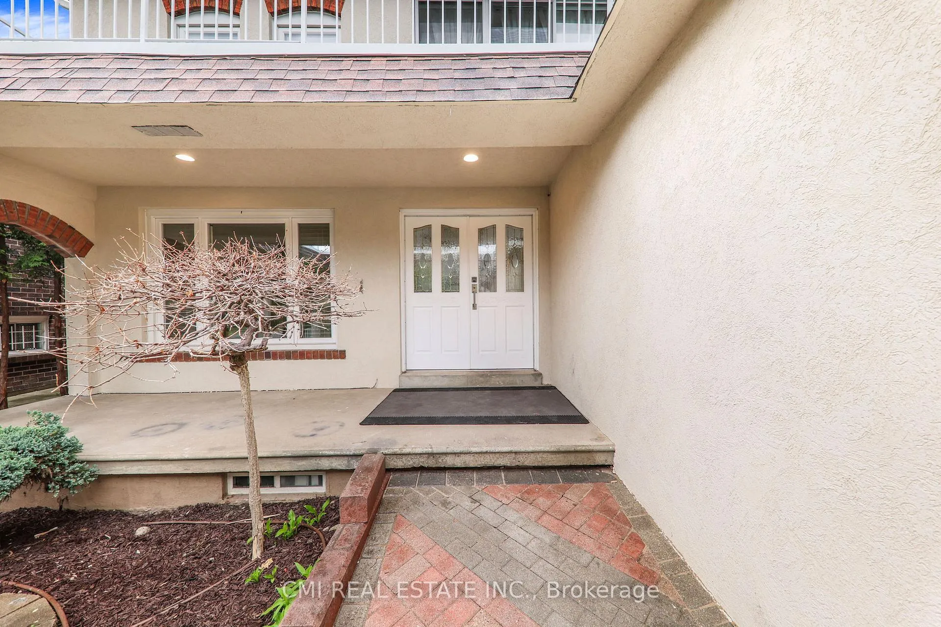 Photo 3 of 24 Dunstan Crescent, Vaughan, West Woodbridge — HOMEH