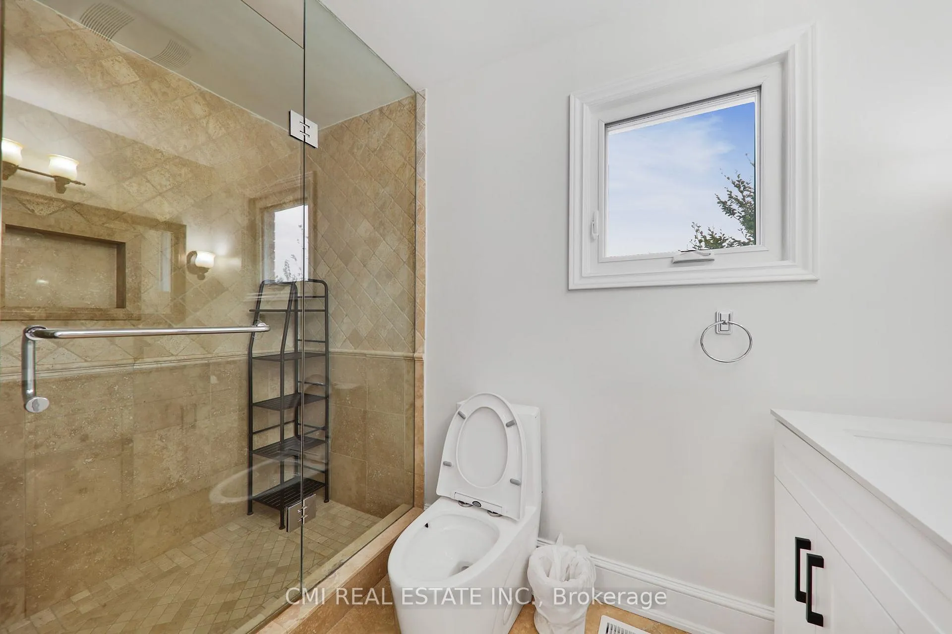 Photo 27 of 24 Dunstan Crescent, Vaughan, West Woodbridge — HOMEH