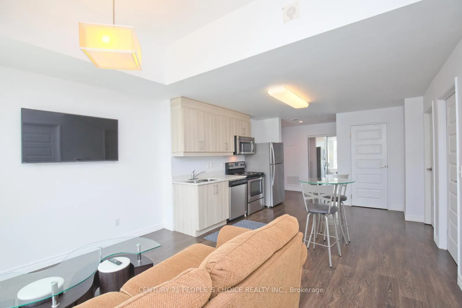 Photo 7 of Unit 202 Tower 2, 158 King Street, Waterloo — HOMEH