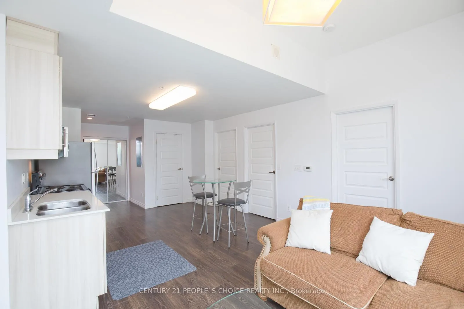Photo 8 of Unit 202 Tower 2, 158 King Street, Waterloo — HOMEH