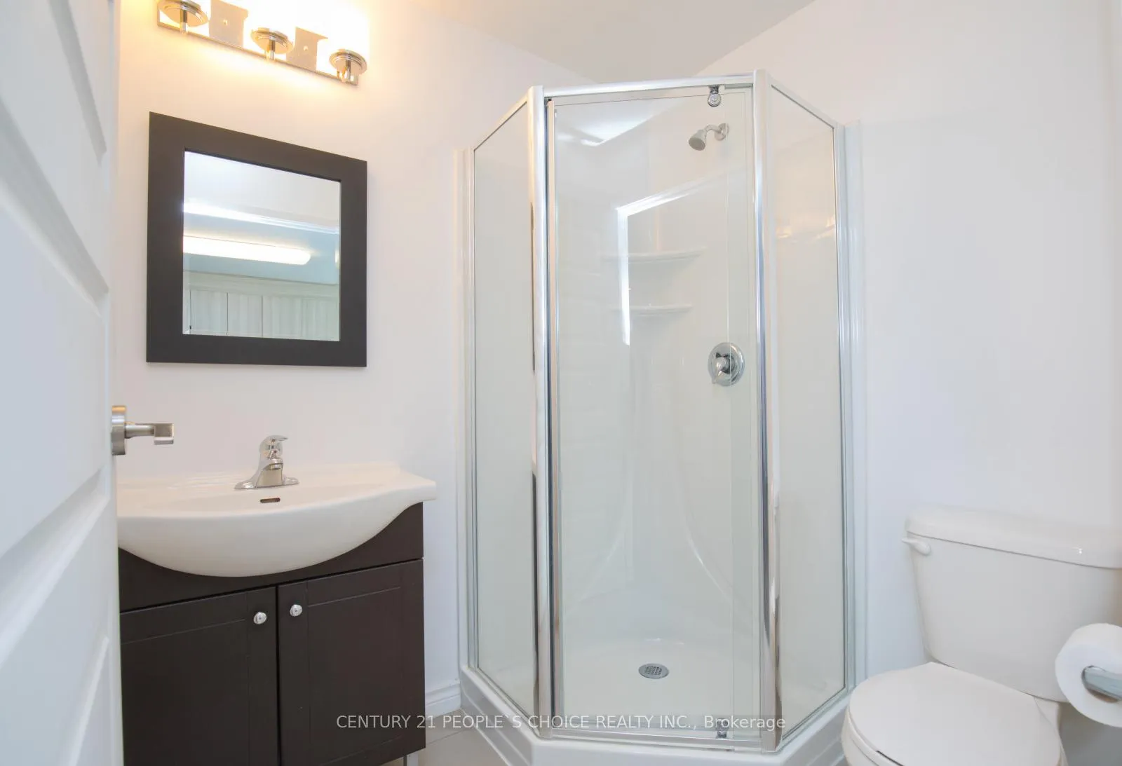 Photo 10 of Unit 202 Tower 2, 158 King Street, Waterloo — HOMEH