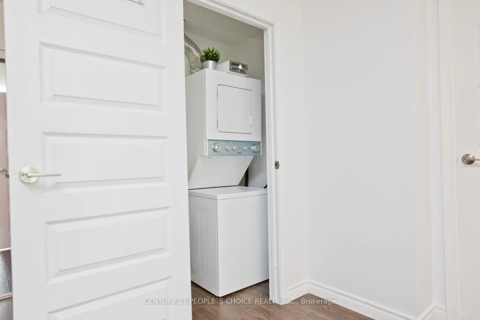 Photo 18 of Unit 202 Tower 2, 158 King Street, Waterloo — HOMEH