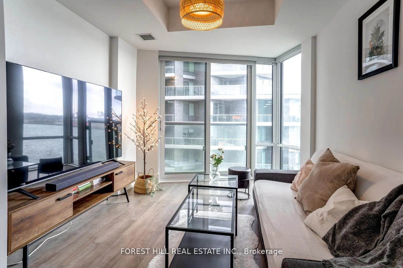 Photo 15 of Unit 619, 55 Merchants' Wharf, Toronto, Waterfront Communities — HOMEH