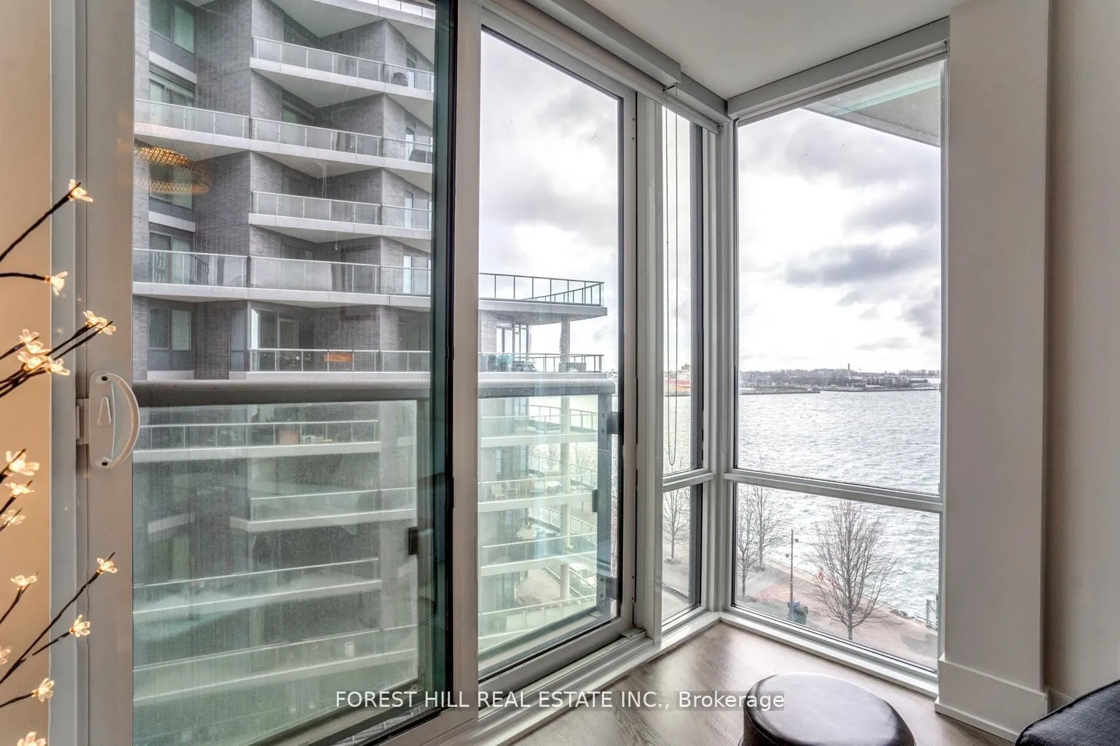 Photo 17 of Unit 619, 55 Merchants' Wharf, Toronto, Waterfront Communities — HOMEH