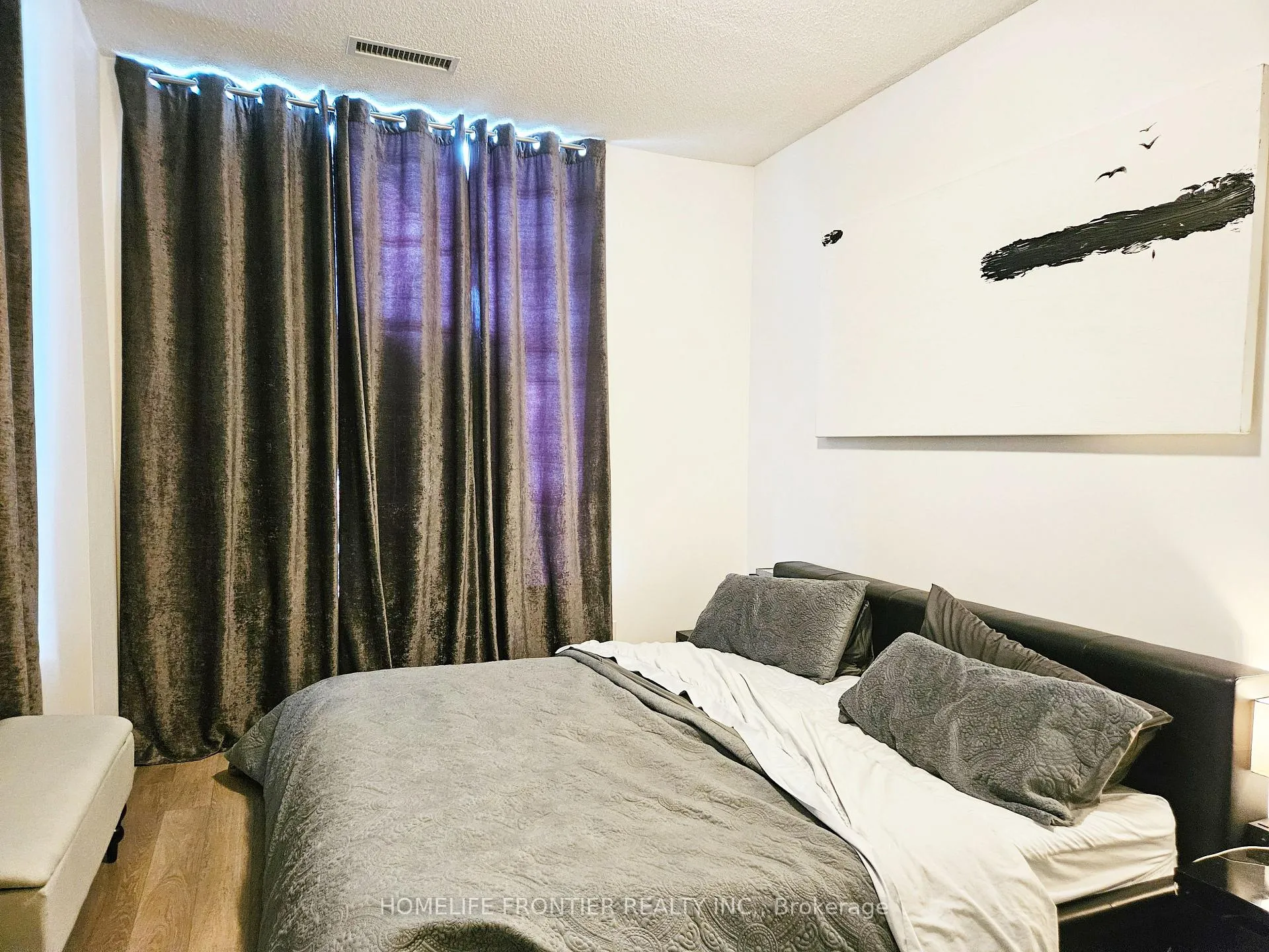 Photo 8 of Unit 826, 7165 Yonge Street, Markham, Grandview — HOMEH