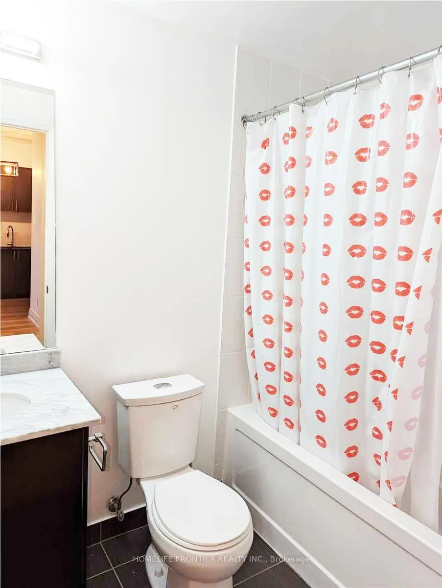 Photo 10 of Unit 826, 7165 Yonge Street, Markham, Grandview — HOMEH
