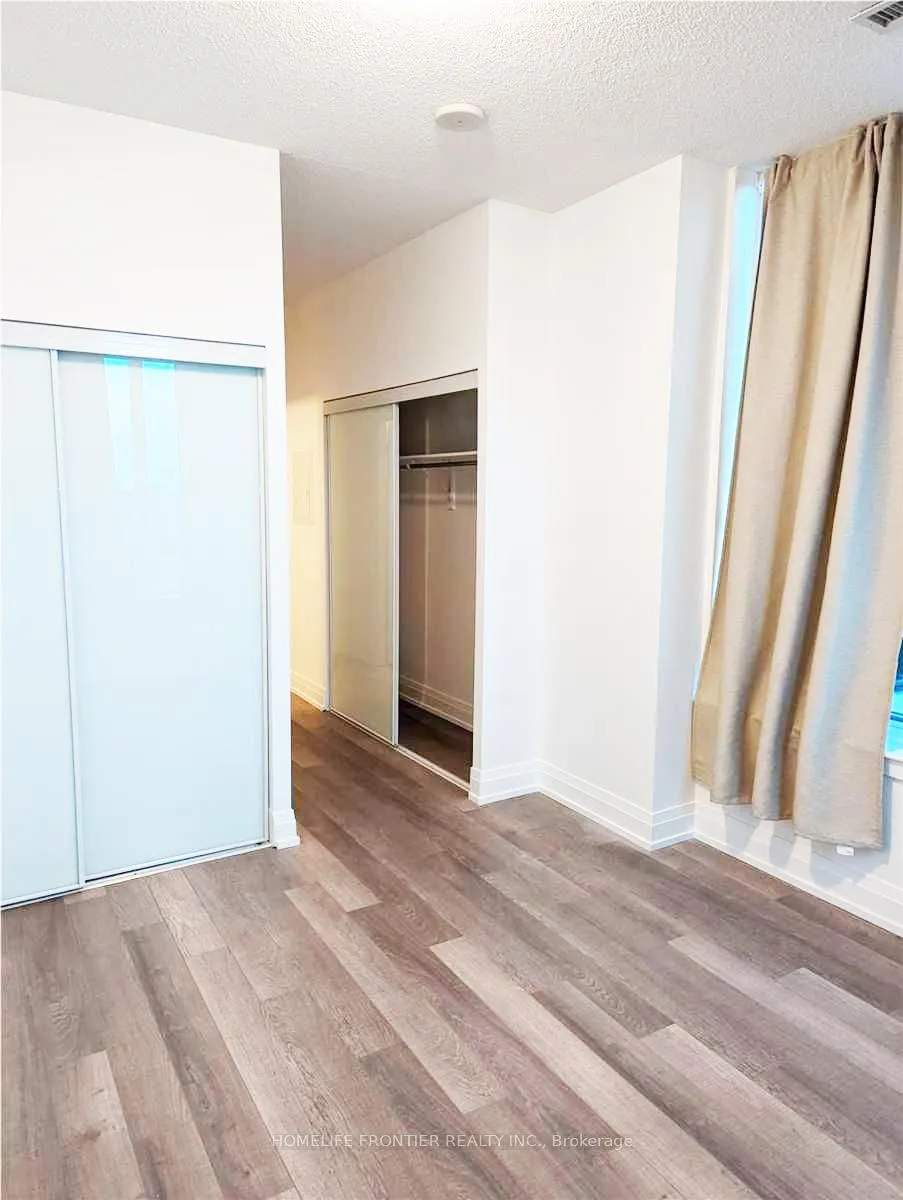 Photo 12 of Unit 826, 7165 Yonge Street, Markham, Grandview — HOMEH