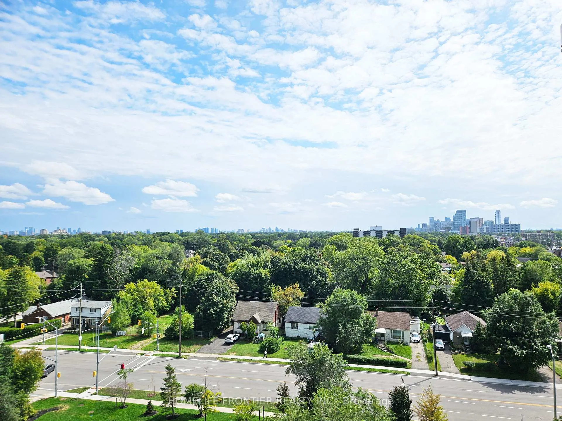 Photo 20 of Unit 826, 7165 Yonge Street, Markham, Grandview — HOMEH