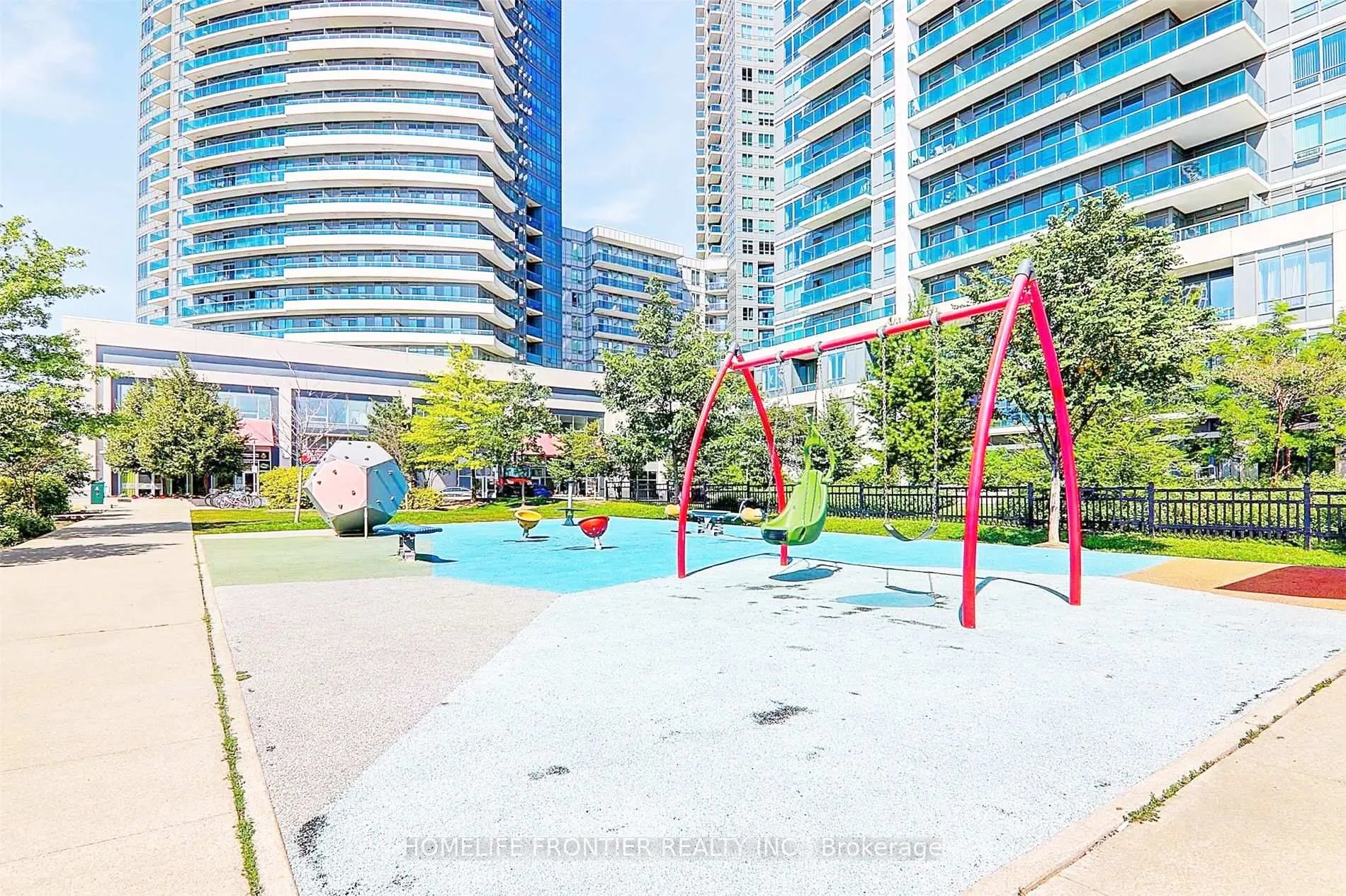 Photo 21 of Unit 826, 7165 Yonge Street, Markham, Grandview — HOMEH