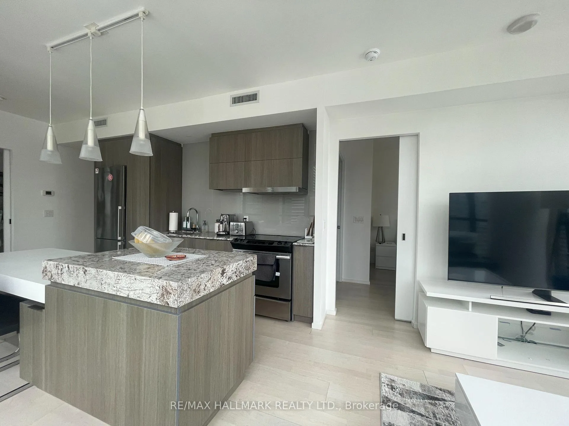 Photo 5 of Unit 1204, 101 Charles Street E, Toronto, Church-Yonge Corridor — HOMEH