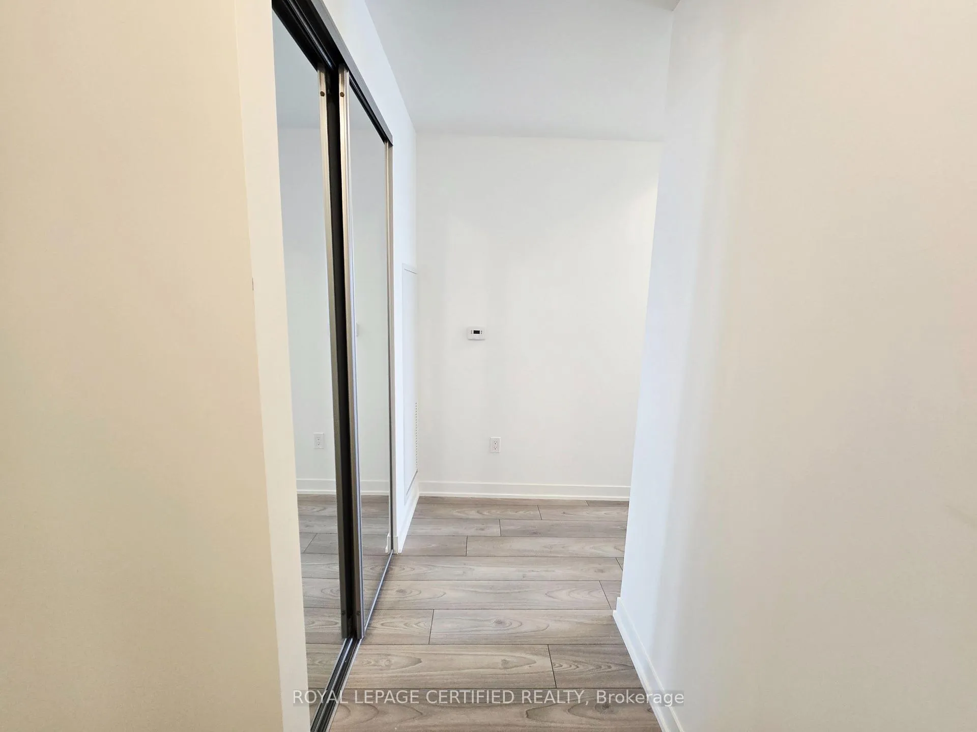 Photo 2 of Unit 2609, 10 Abeja Street, Vaughan, Concord — HOMEH
