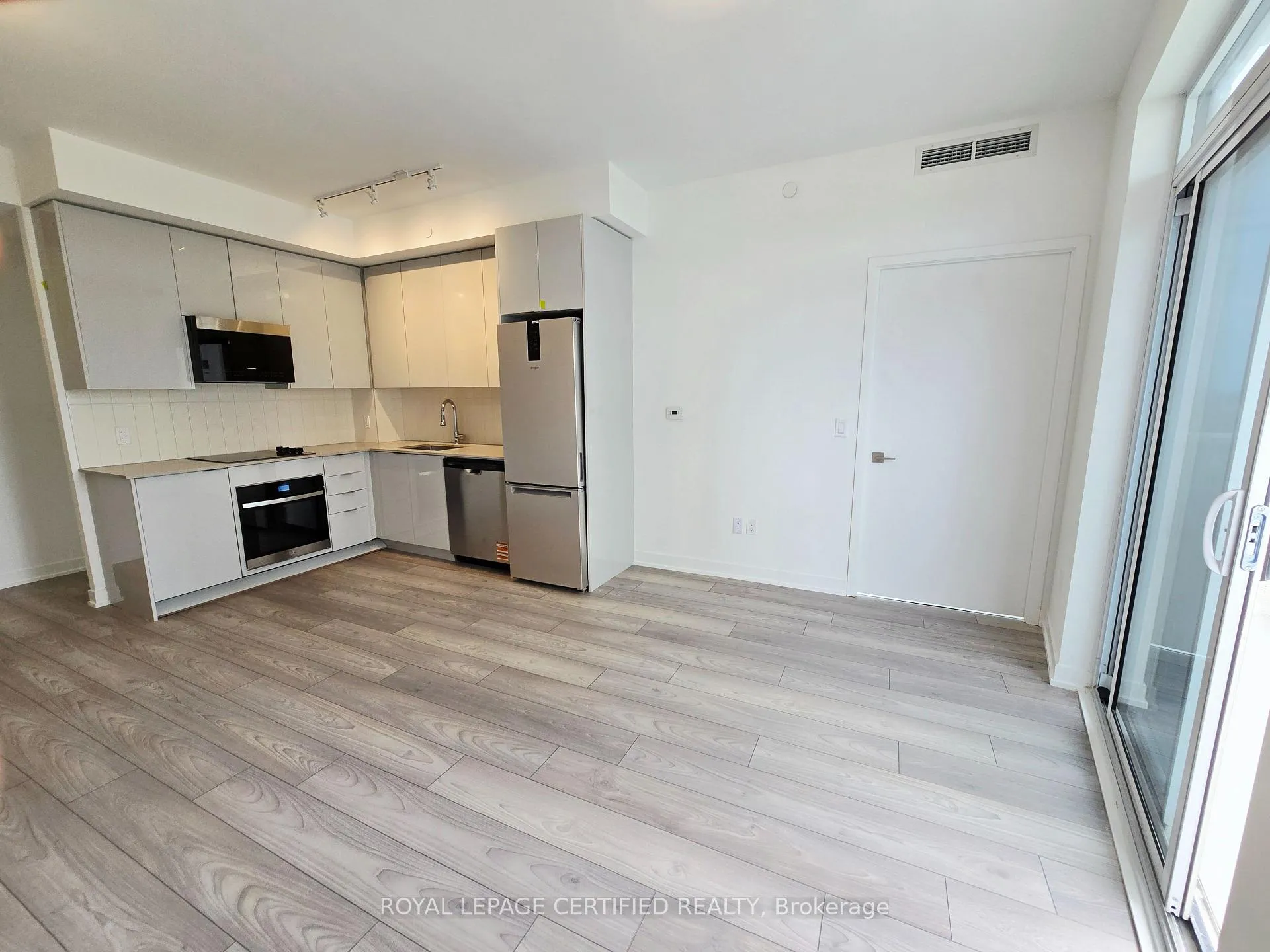 Photo 7 of Unit 2609, 10 Abeja Street, Vaughan, Concord — HOMEH