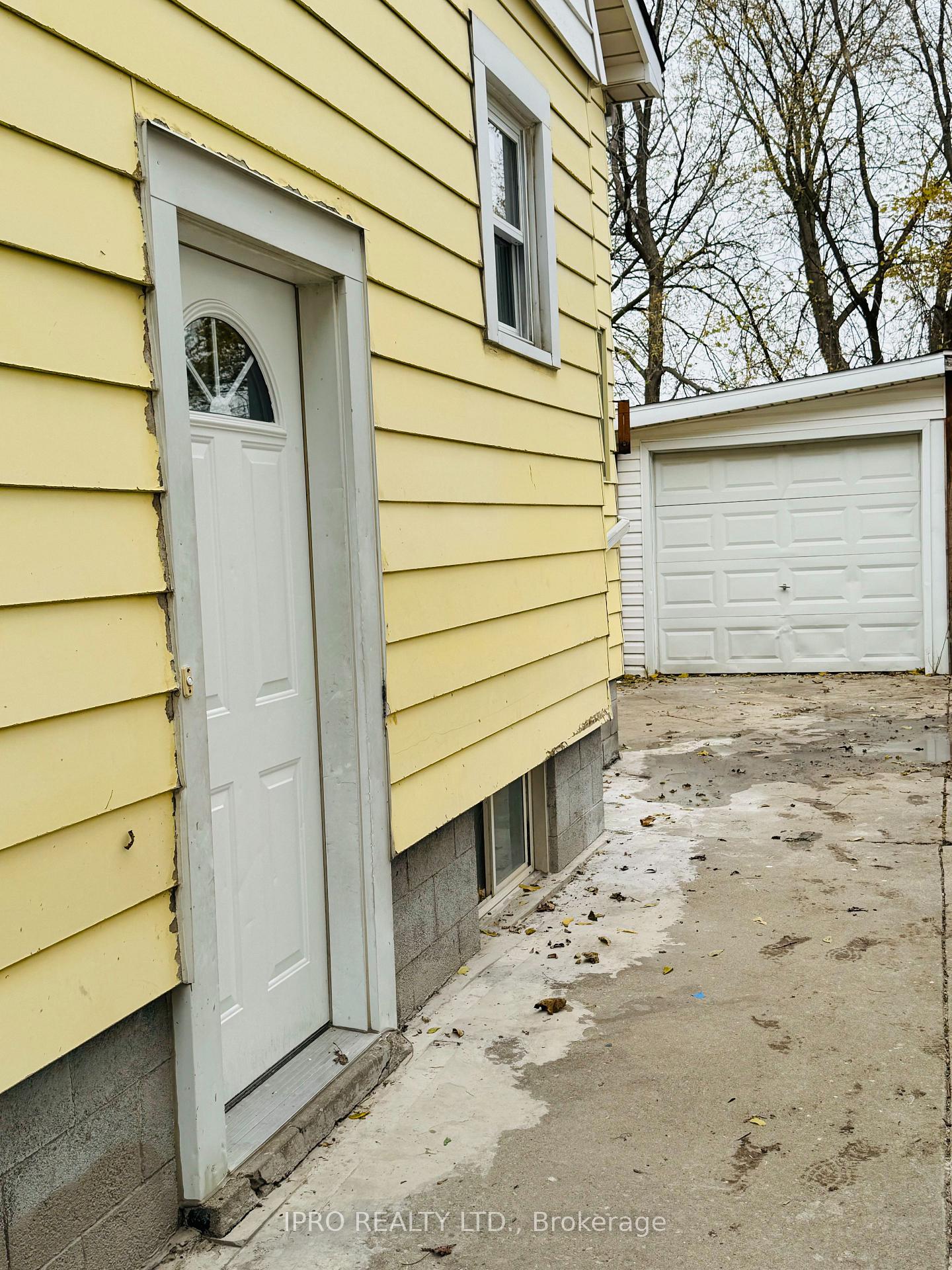 Photo 23 of 175 Edgar Street W, Chatham-Kent, Chatham — HOMEH