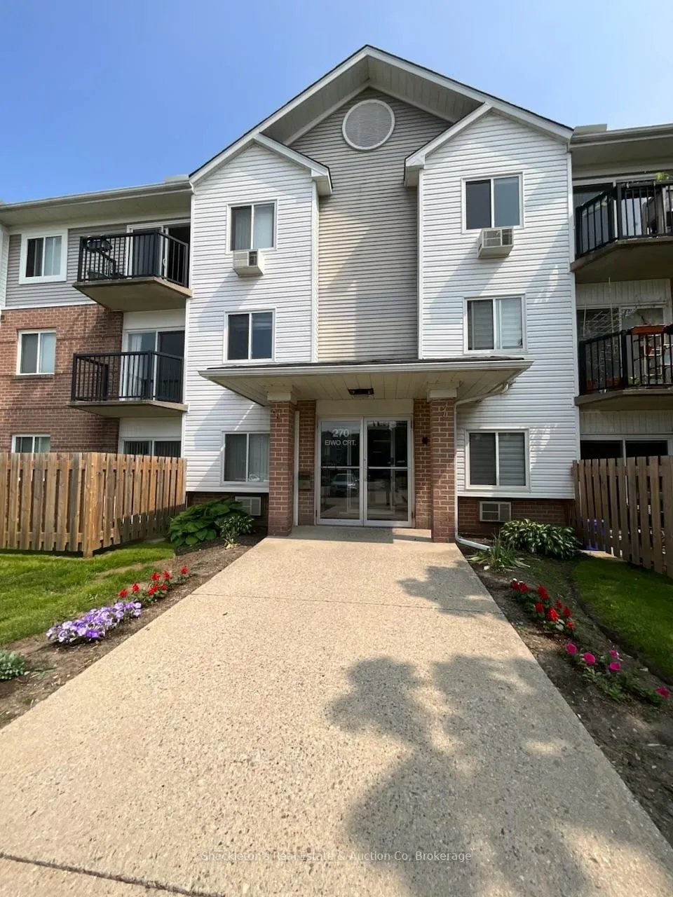 Photo 2 of Unit #308, 270 Eiwo Court, Waterloo — HOMEH