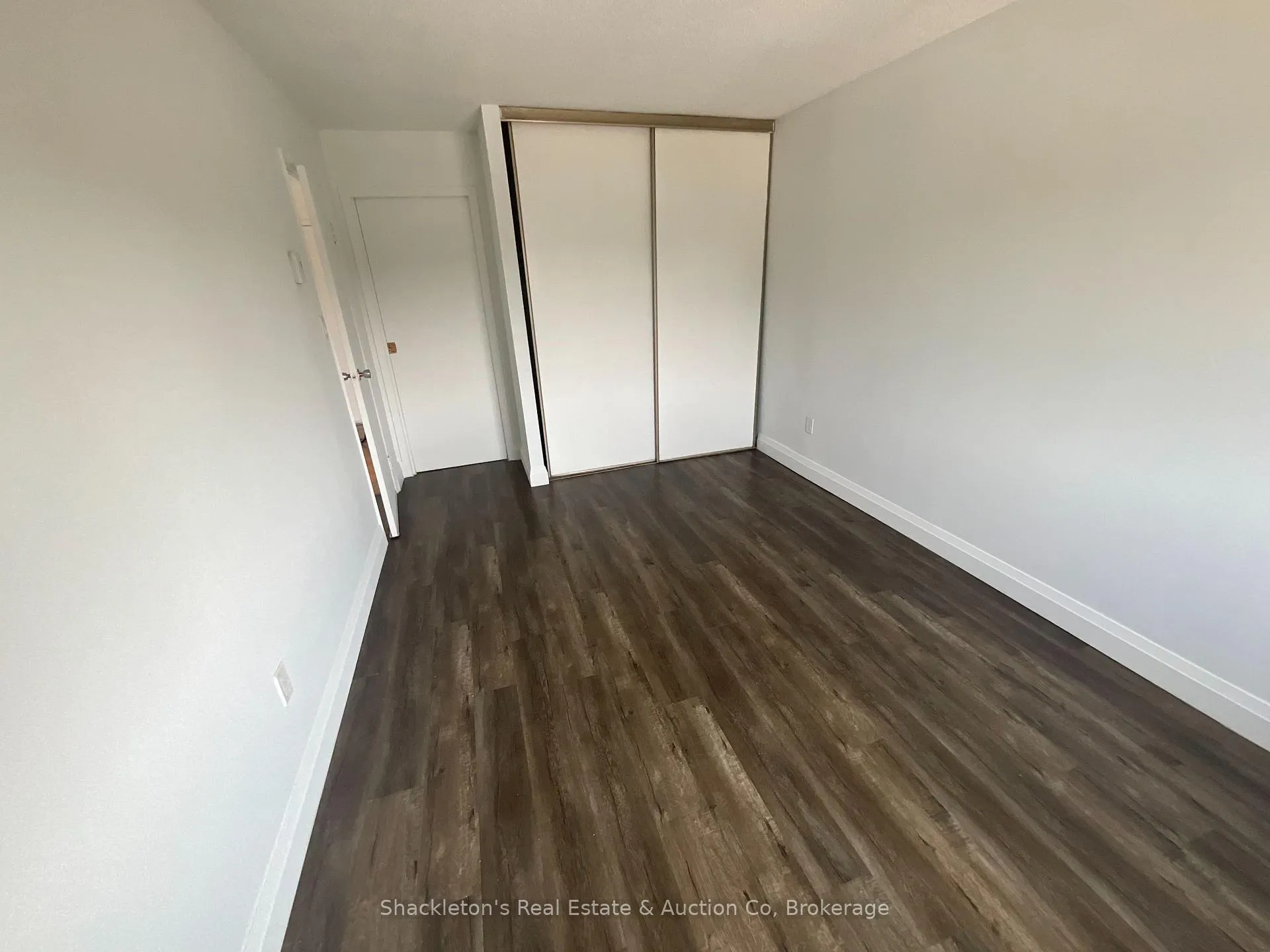 Photo 8 of Unit #308, 270 Eiwo Court, Waterloo — HOMEH