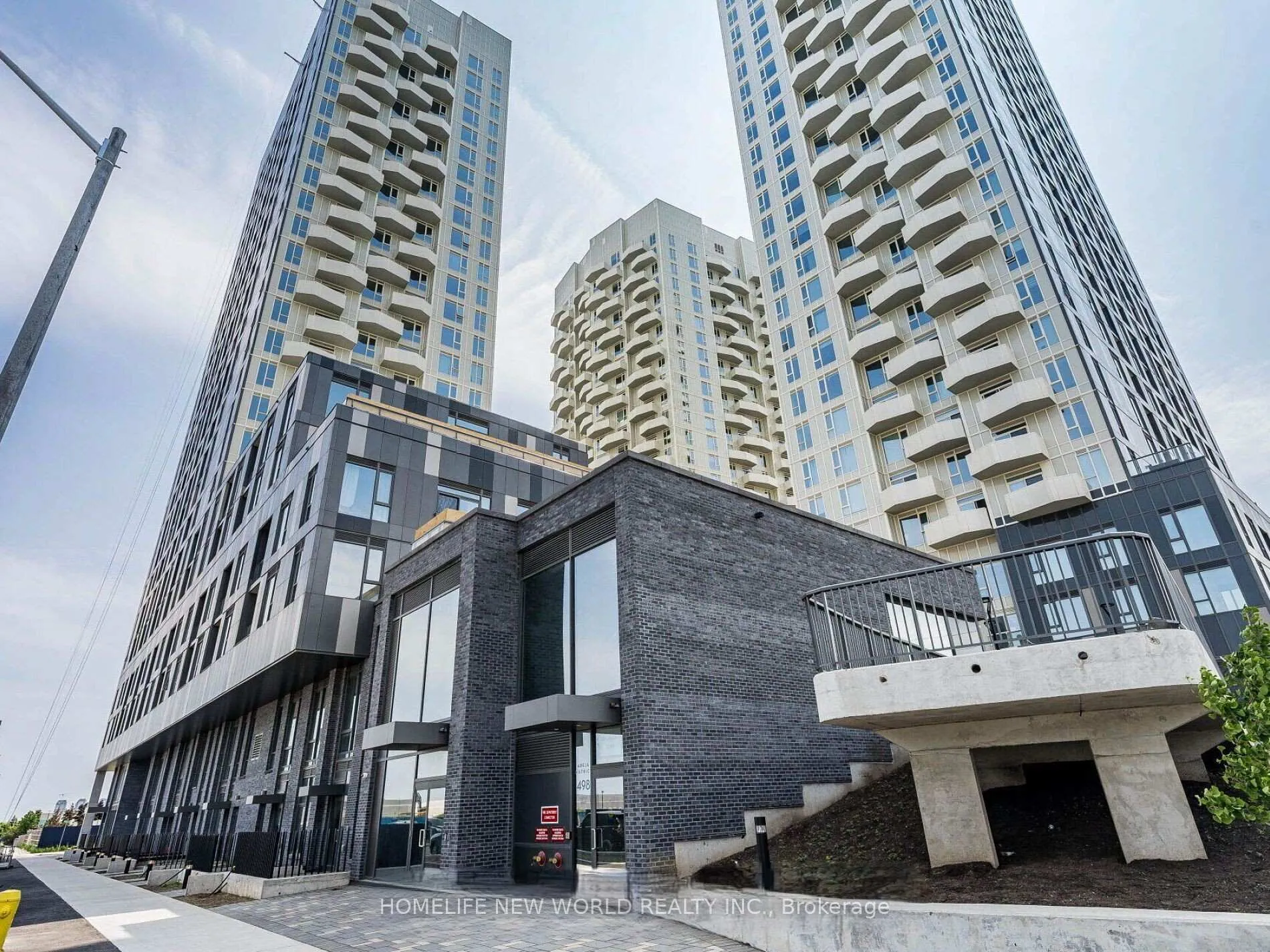 Photo 1 of Unit 1031, 498 Caldari Road, Vaughan, Concord — HOMEH