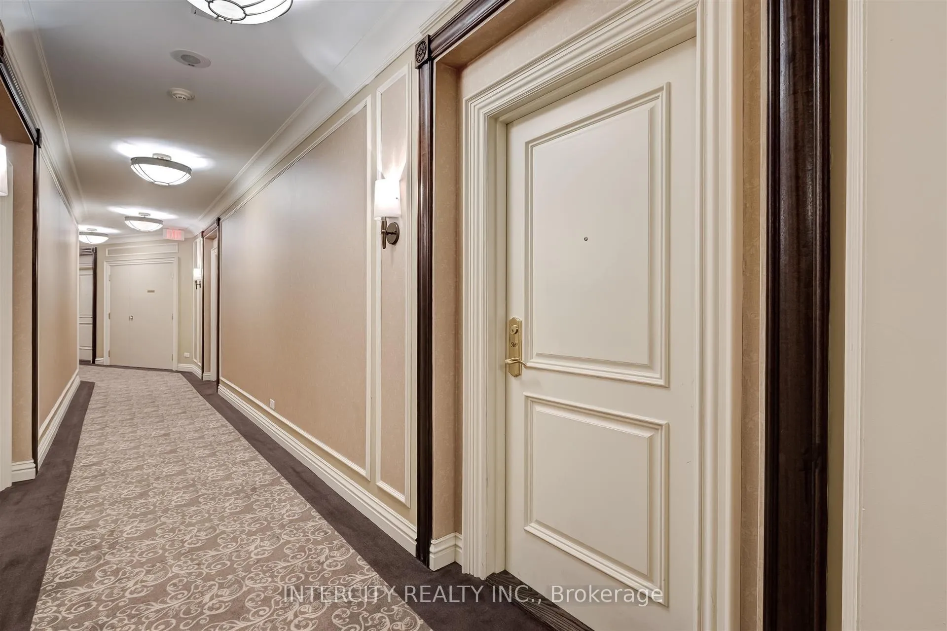 Photo 6 of Unit 516, 9235 Jane Street W, Vaughan, Maple — HOMEH