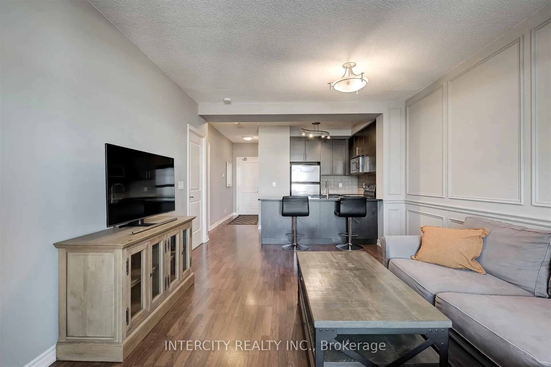 Photo 10 of Unit 516, 9235 Jane Street W, Vaughan, Maple — HOMEH