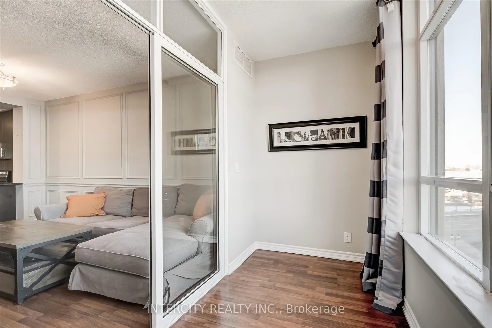 Photo 15 of Unit 516, 9235 Jane Street W, Vaughan, Maple — HOMEH