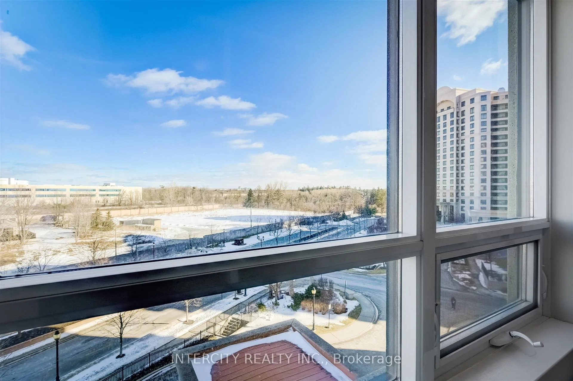 Photo 16 of Unit 516, 9235 Jane Street W, Vaughan, Maple — HOMEH