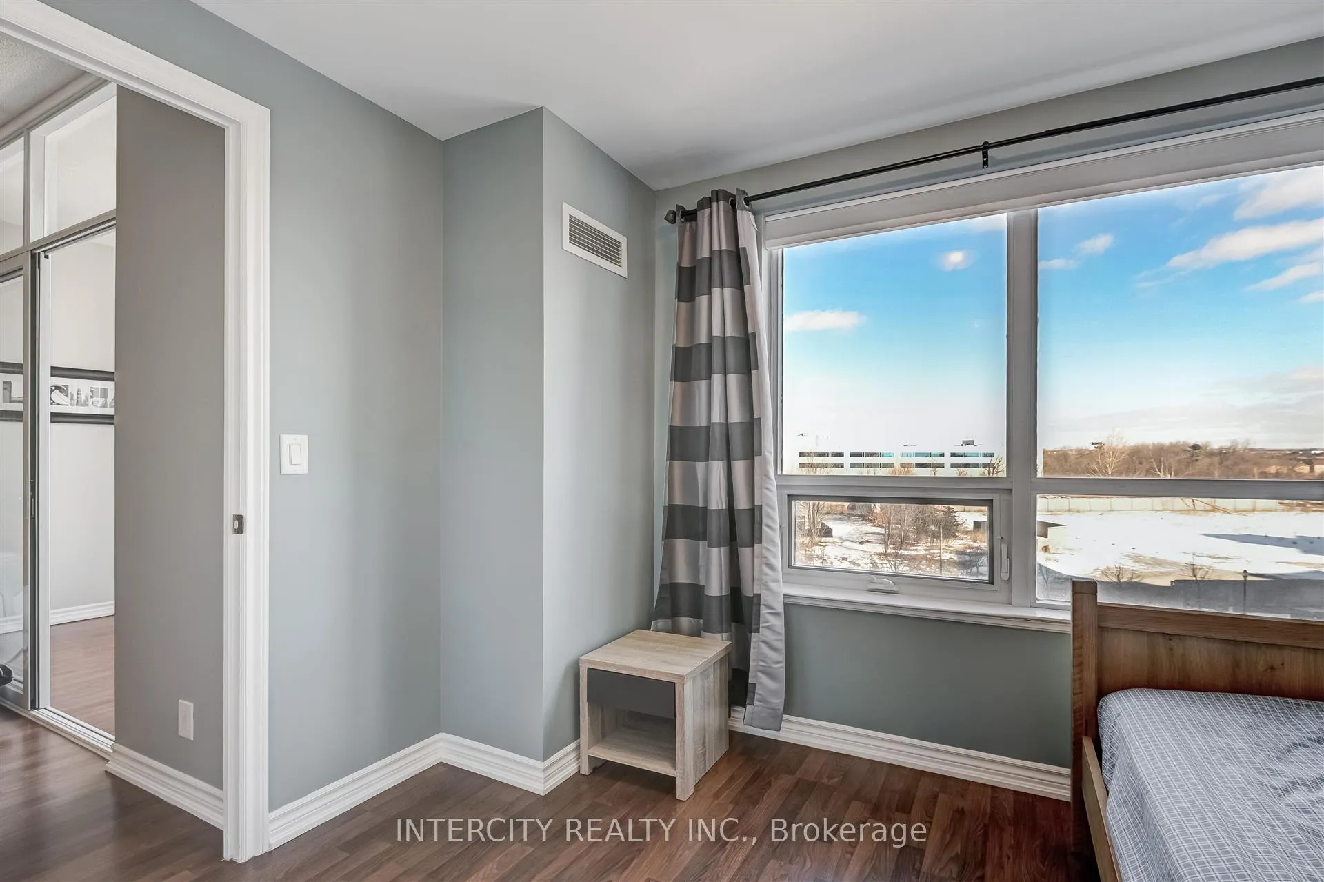 Photo 20 of Unit 516, 9235 Jane Street W, Vaughan, Maple — HOMEH