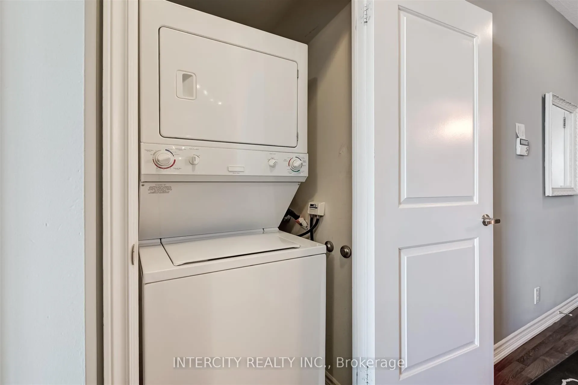 Photo 22 of Unit 516, 9235 Jane Street W, Vaughan, Maple — HOMEH