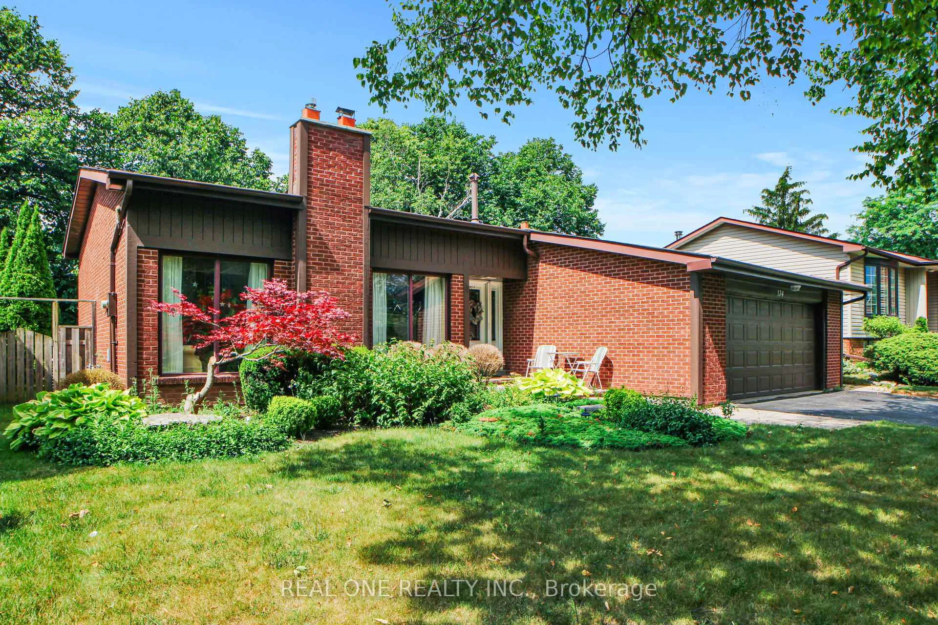 Photo 2 of 134 Ramona Boulevard, Markham, Markham Village — HOMEH