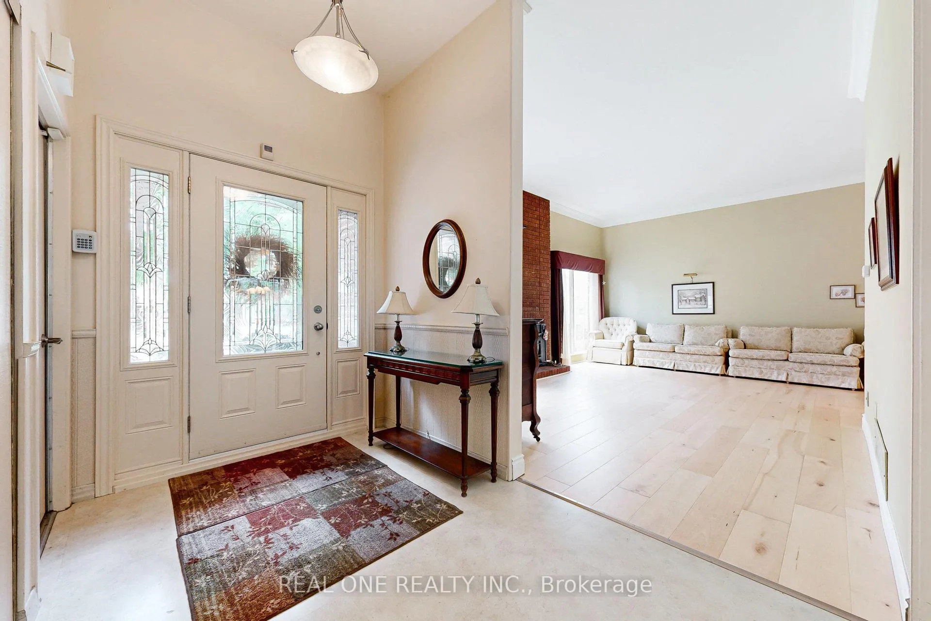 Photo 4 of 134 Ramona Boulevard, Markham, Markham Village — HOMEH