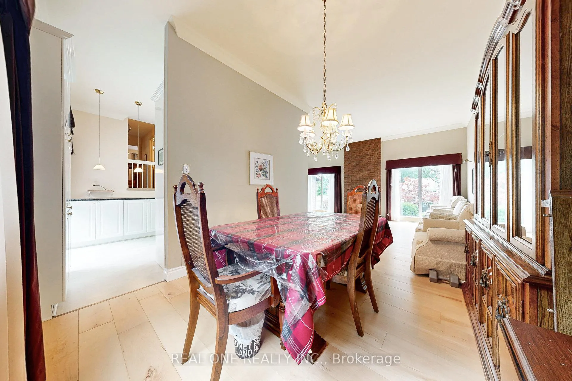Photo 11 of 134 Ramona Boulevard, Markham, Markham Village — HOMEH