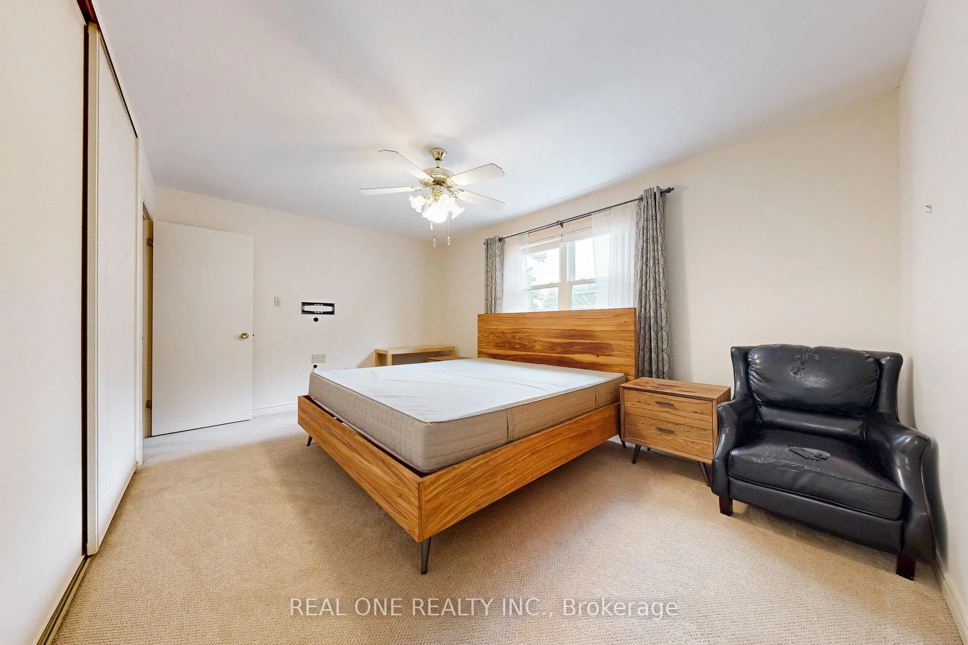 Photo 19 of 134 Ramona Boulevard, Markham, Markham Village — HOMEH