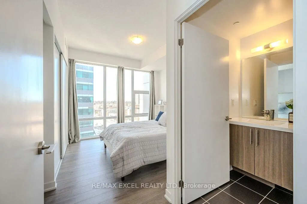 Photo 9 of Unit 710, 85 Duke Street W, Kitchener — HOMEH