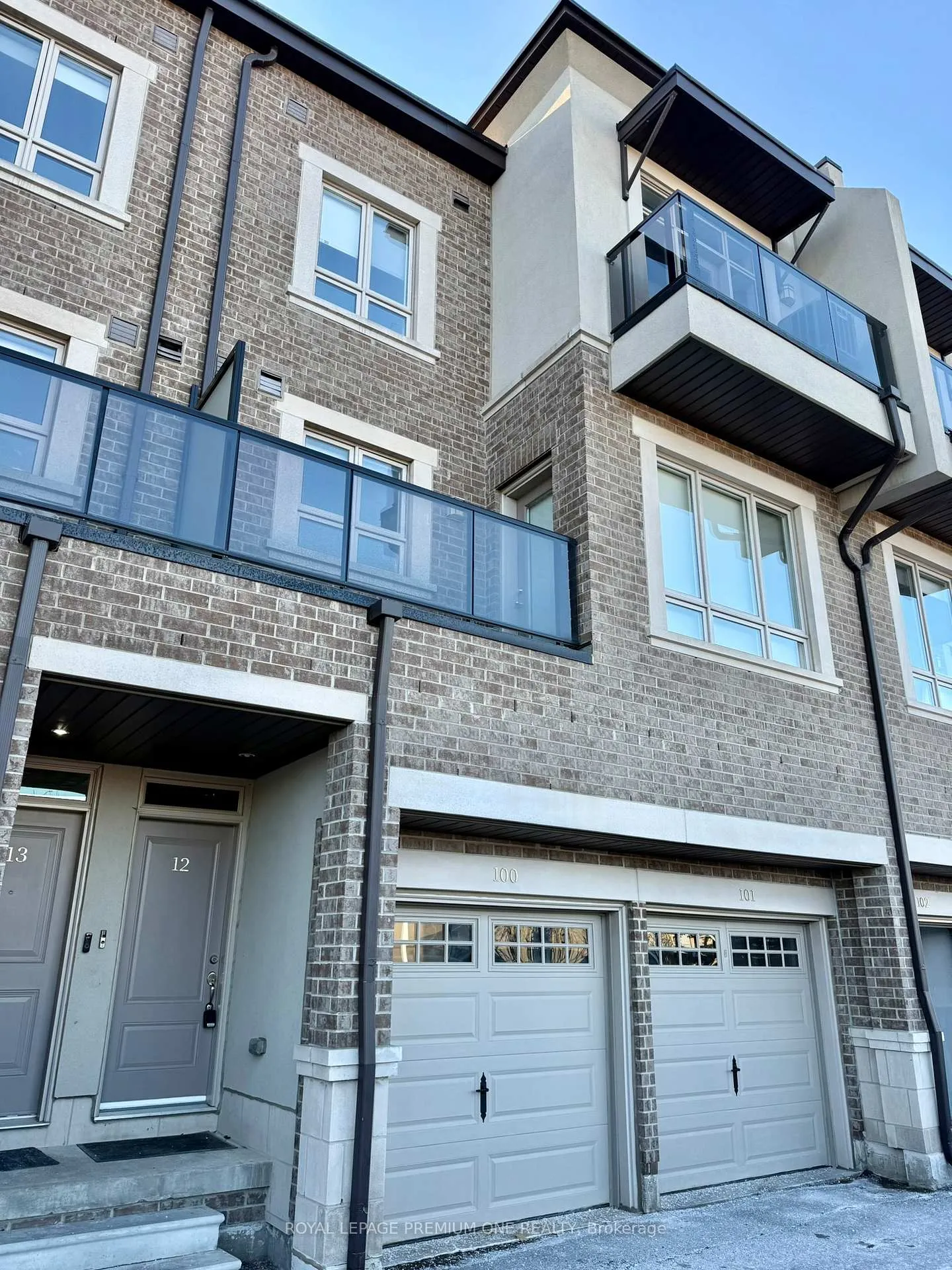 Photo 1 of Unit 12, 95 Kayla Crescent, Vaughan, Maple — HOMEH