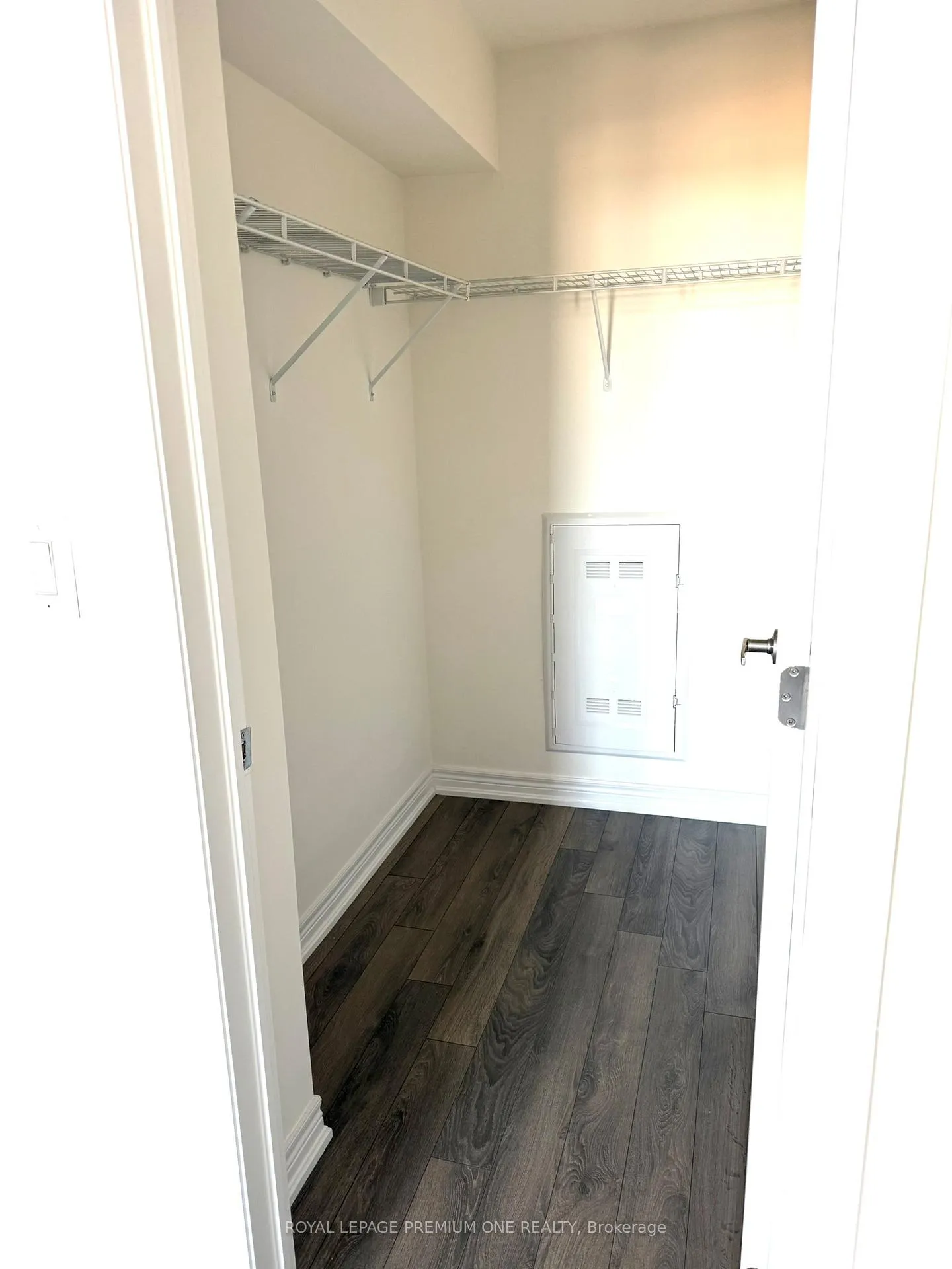 Photo 4 of Unit 12, 95 Kayla Crescent, Vaughan, Maple — HOMEH