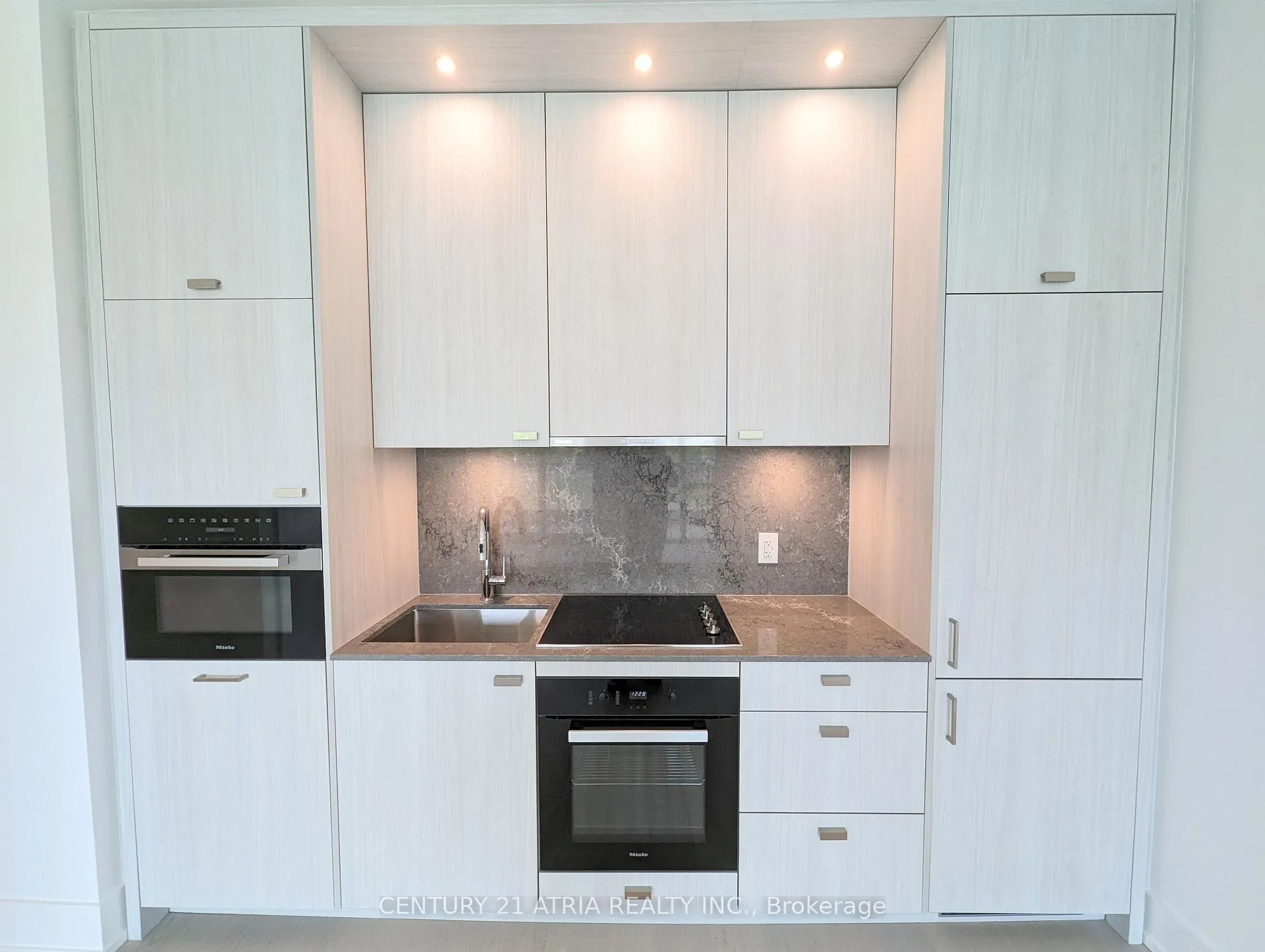 Photo 2 of Unit 323, 399 Royal Orchard Boulevard, Markham, Royal Orchard — HOMEH
