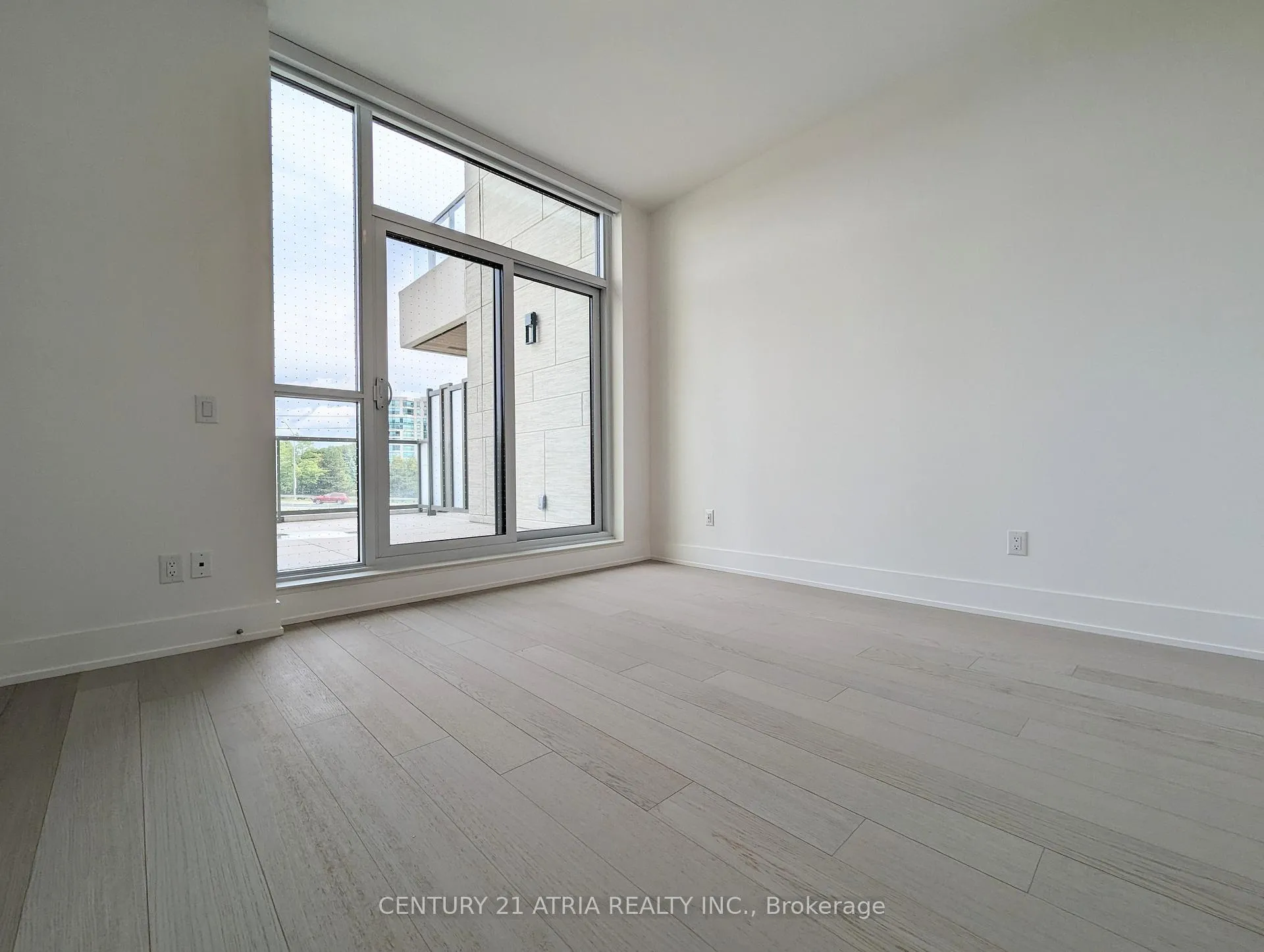 Photo 7 of Unit 323, 399 Royal Orchard Boulevard, Markham, Royal Orchard — HOMEH